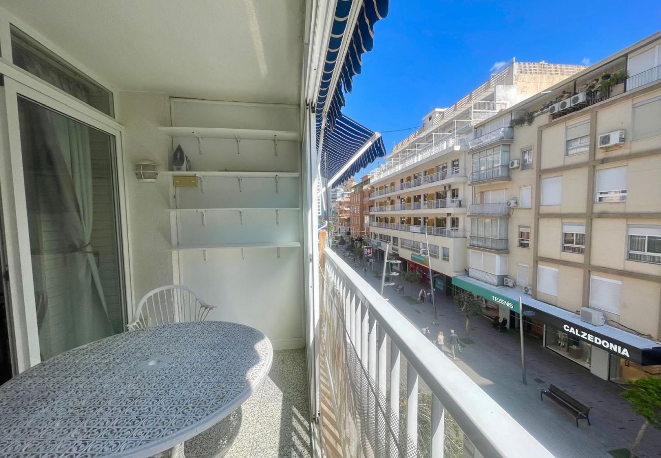 Apartment in Benidorm - GAMBO CENTER A019