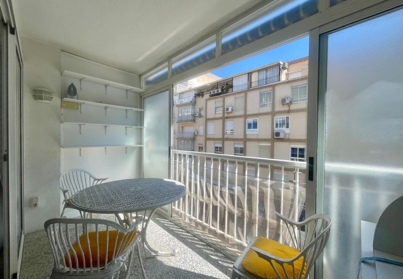 Apartment in Benidorm - GAMBO CENTER A019