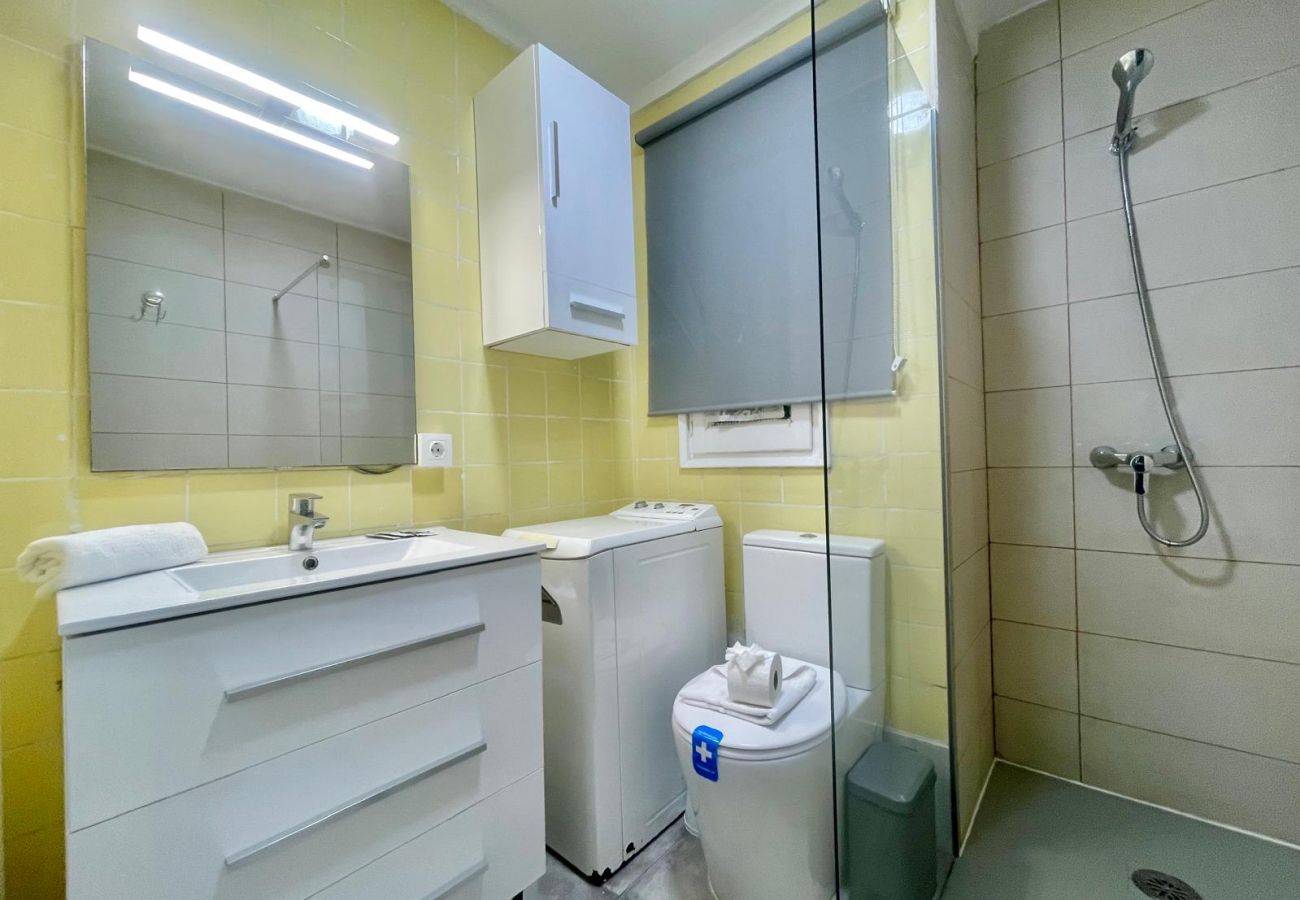 Apartment in Benidorm - GAMBO CENTER A019
