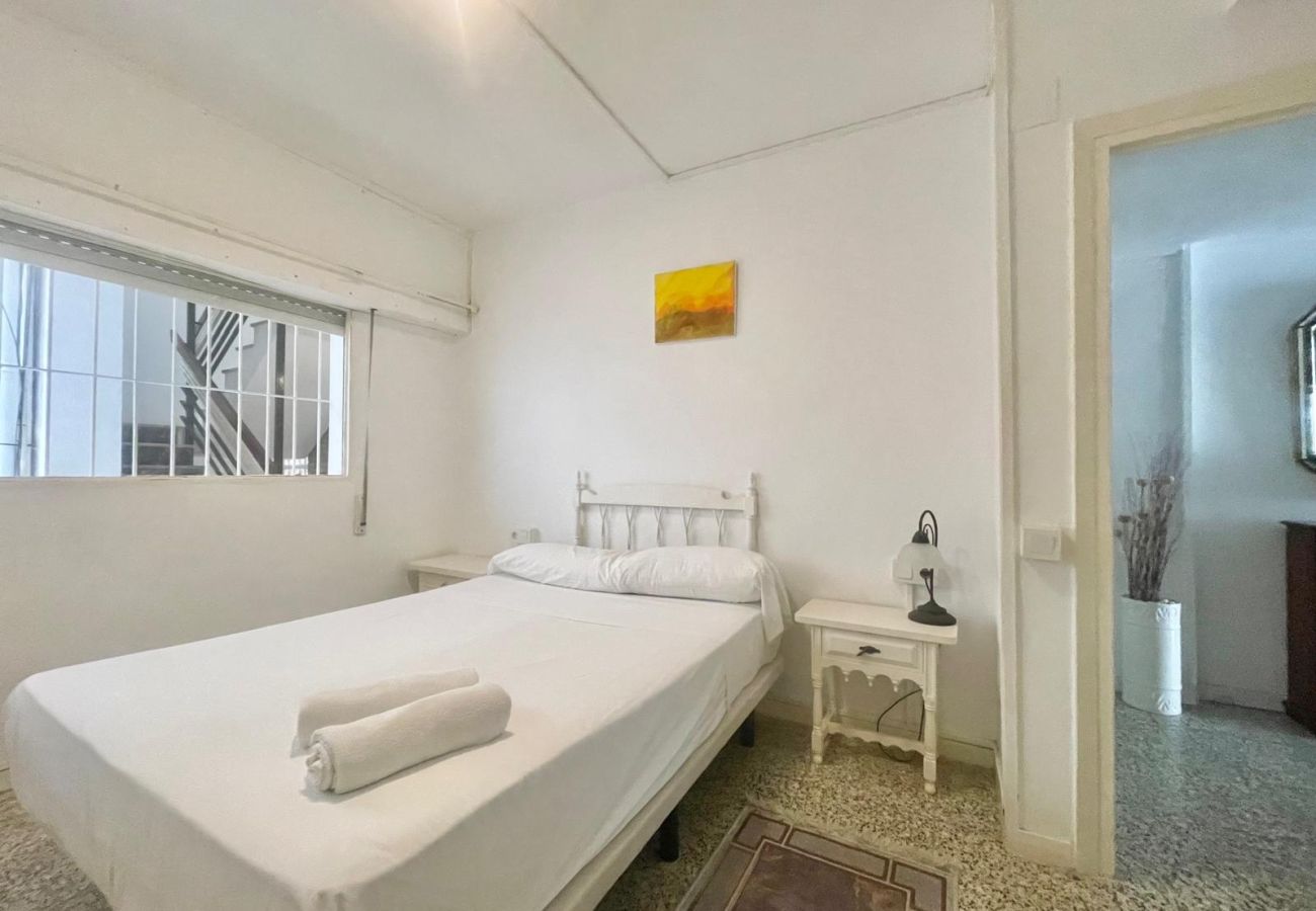 Apartment in Benidorm - GAMBO CENTER A019