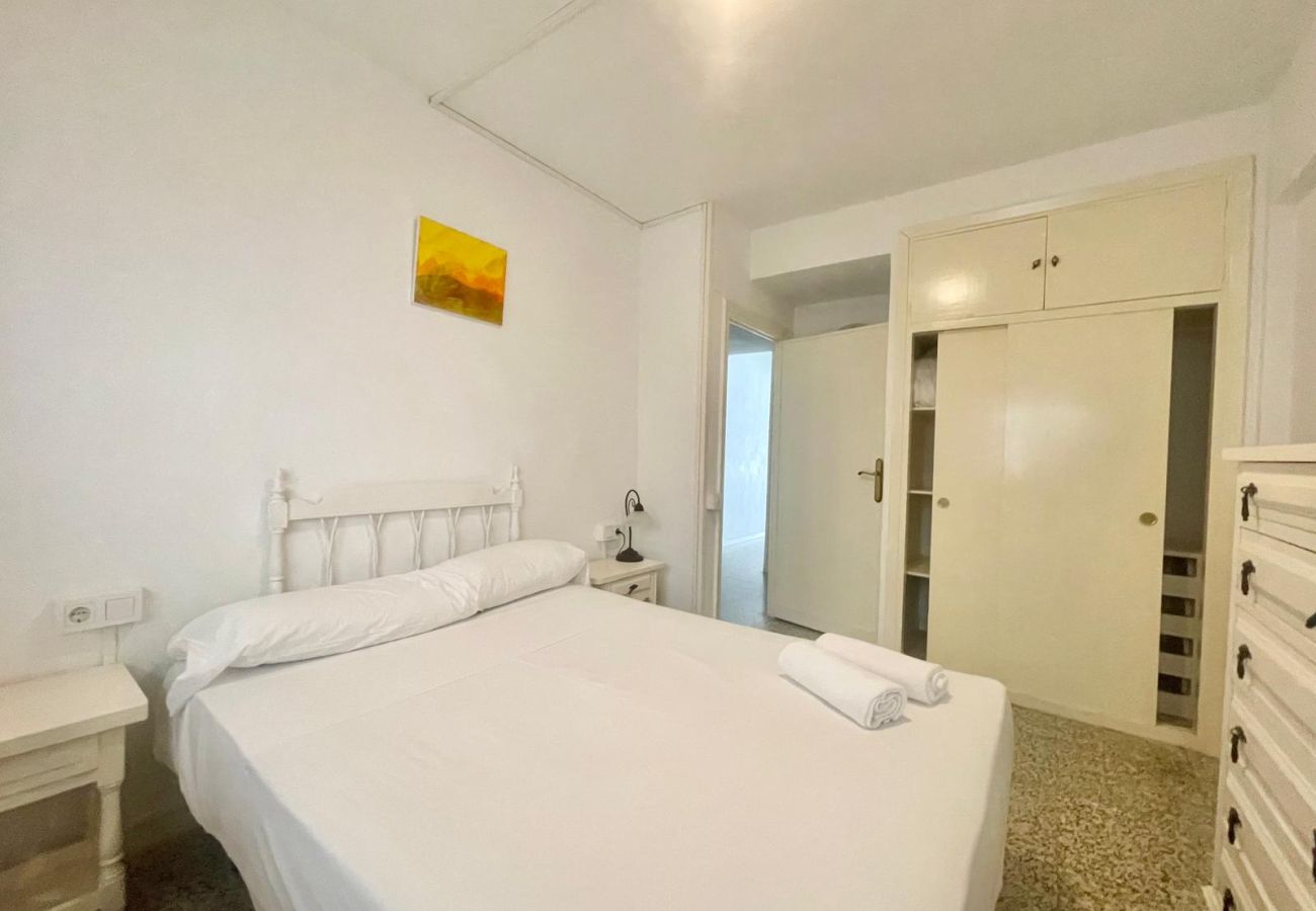 Apartment in Benidorm - GAMBO CENTER A019