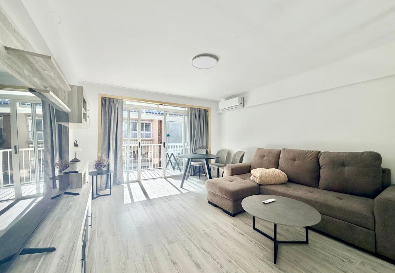 Apartment in Benidorm - GAMBO CENTER A019