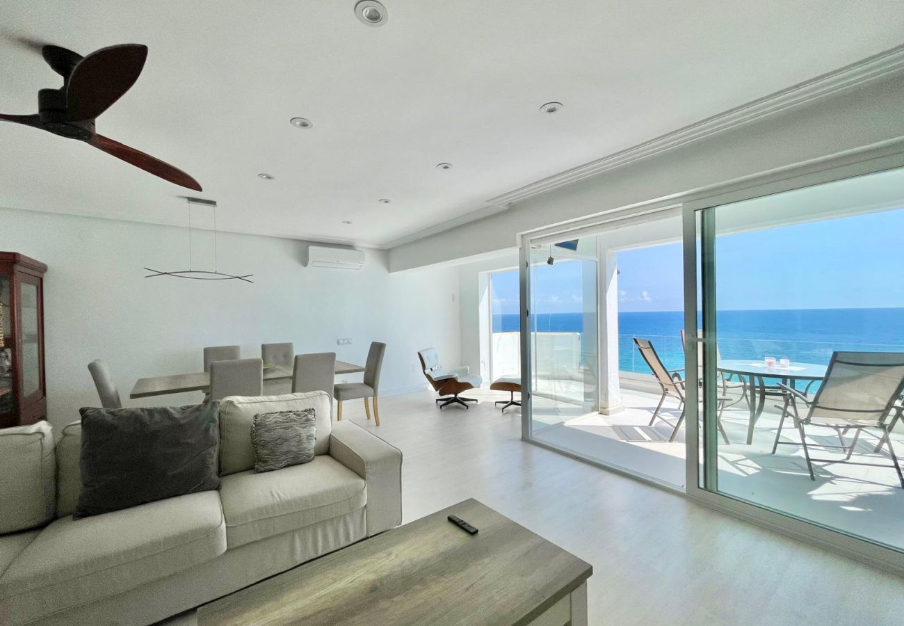 Apartment in Benidorm - EMALCO SEAFRONT MODERN APARTMENT A061