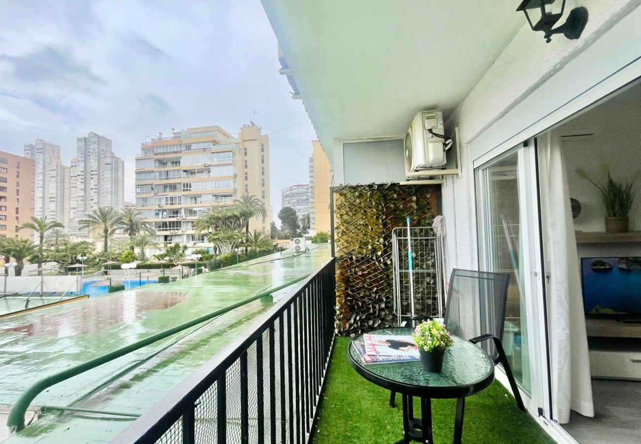 Apartment in Benidorm - BERMUDAS HOLIDAY APARTMENT (A071)