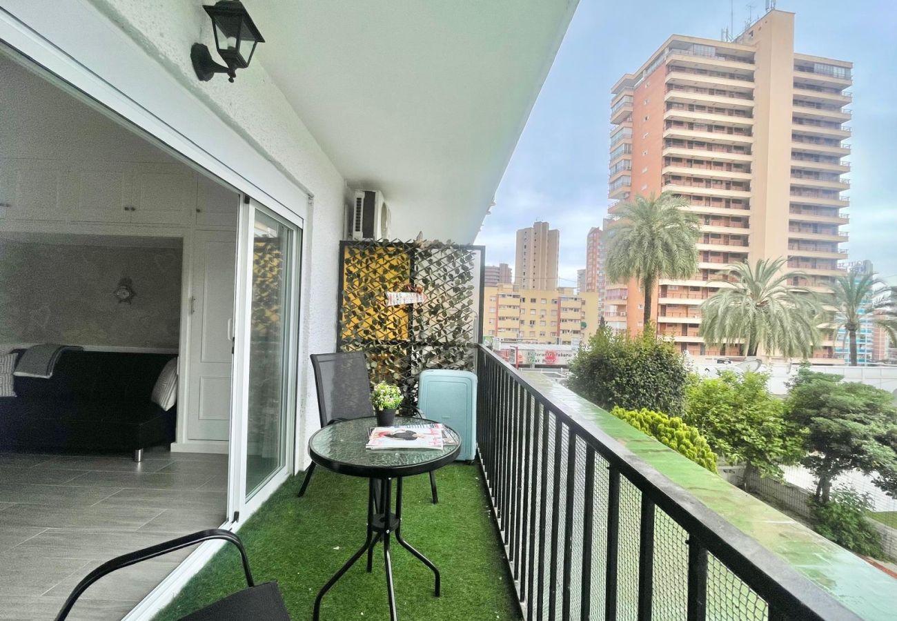 Apartment in Benidorm - BERMUDAS HOLIDAY APARTMENT (A071)