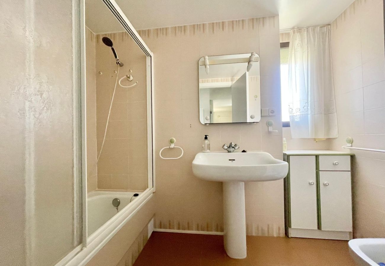Apartment in Benidorm - COBLANCA PONIENTE APARTMENT A081