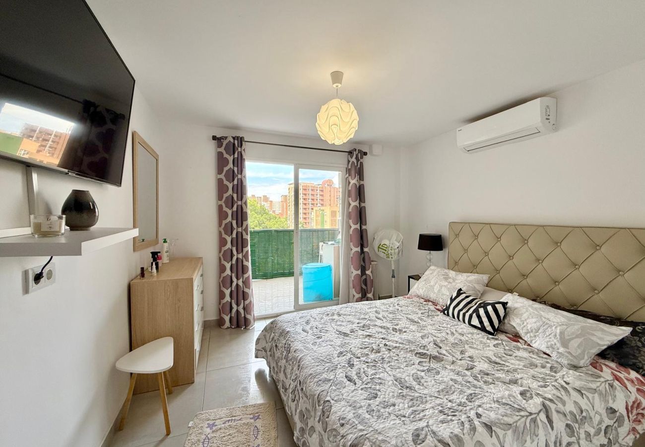 Apartment in Benidorm - TORRE COLON APARTMENT (A120)