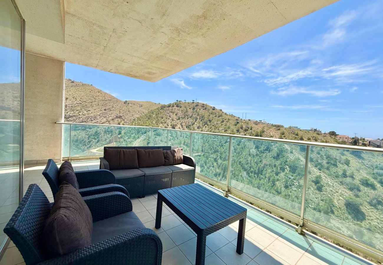 Apartment in Benidorm - LUGANO 27 FLOOR N162