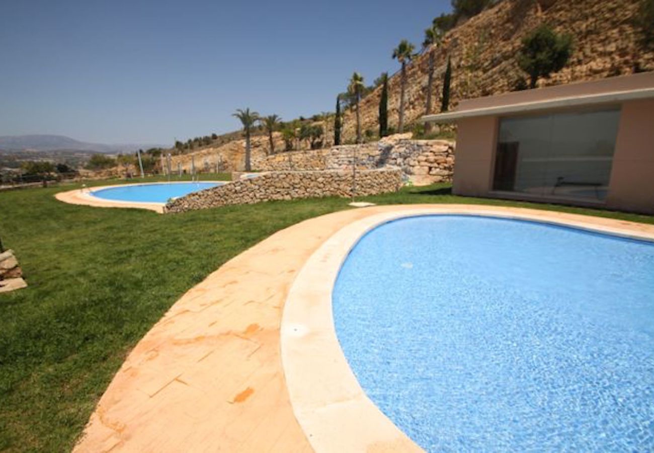 Apartment in Benidorm - LUGANO 27 FLOOR N162