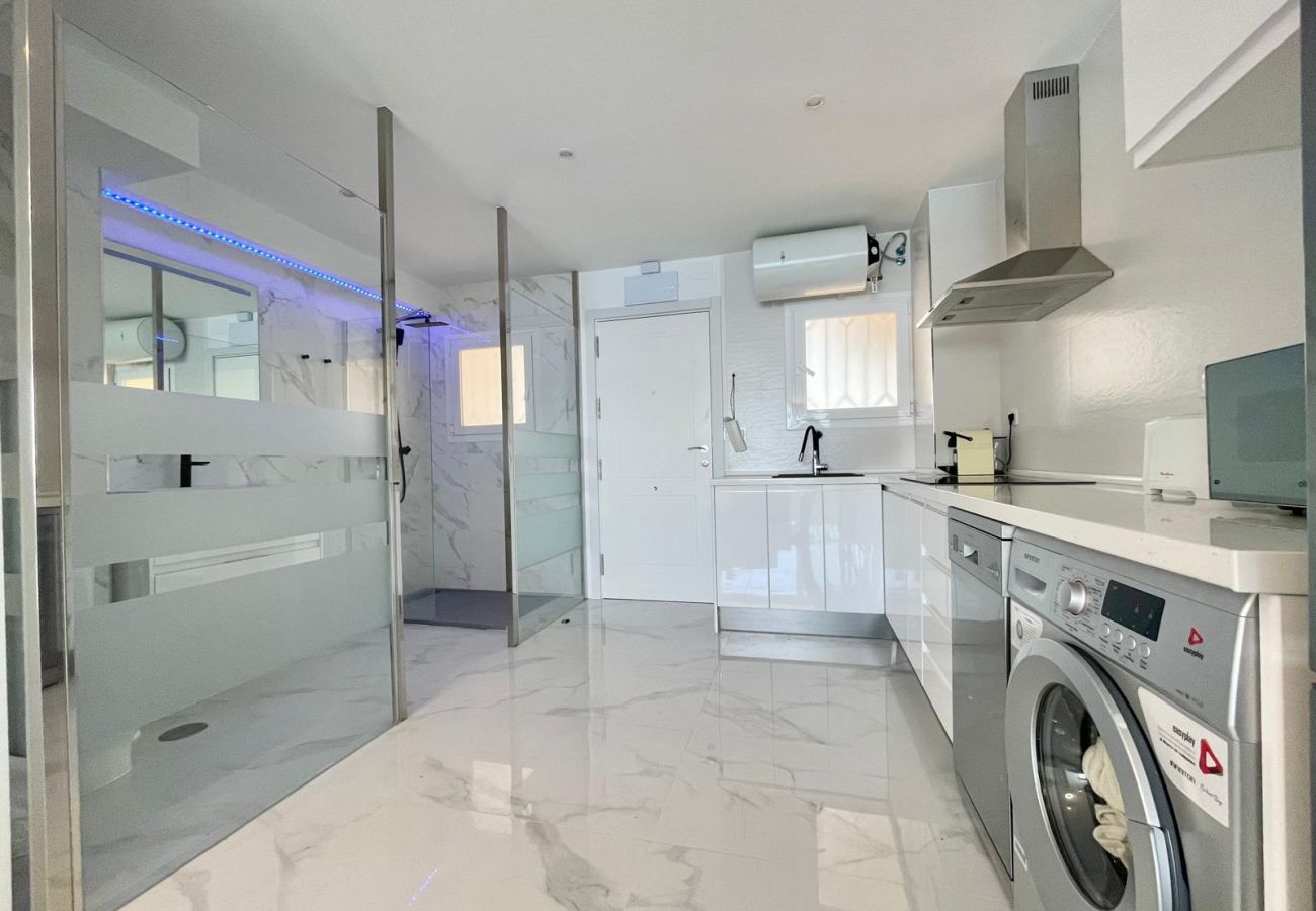 Studio in Benidorm - TORRE PRINCIPADO SEAFRONT STUDIO (N108)