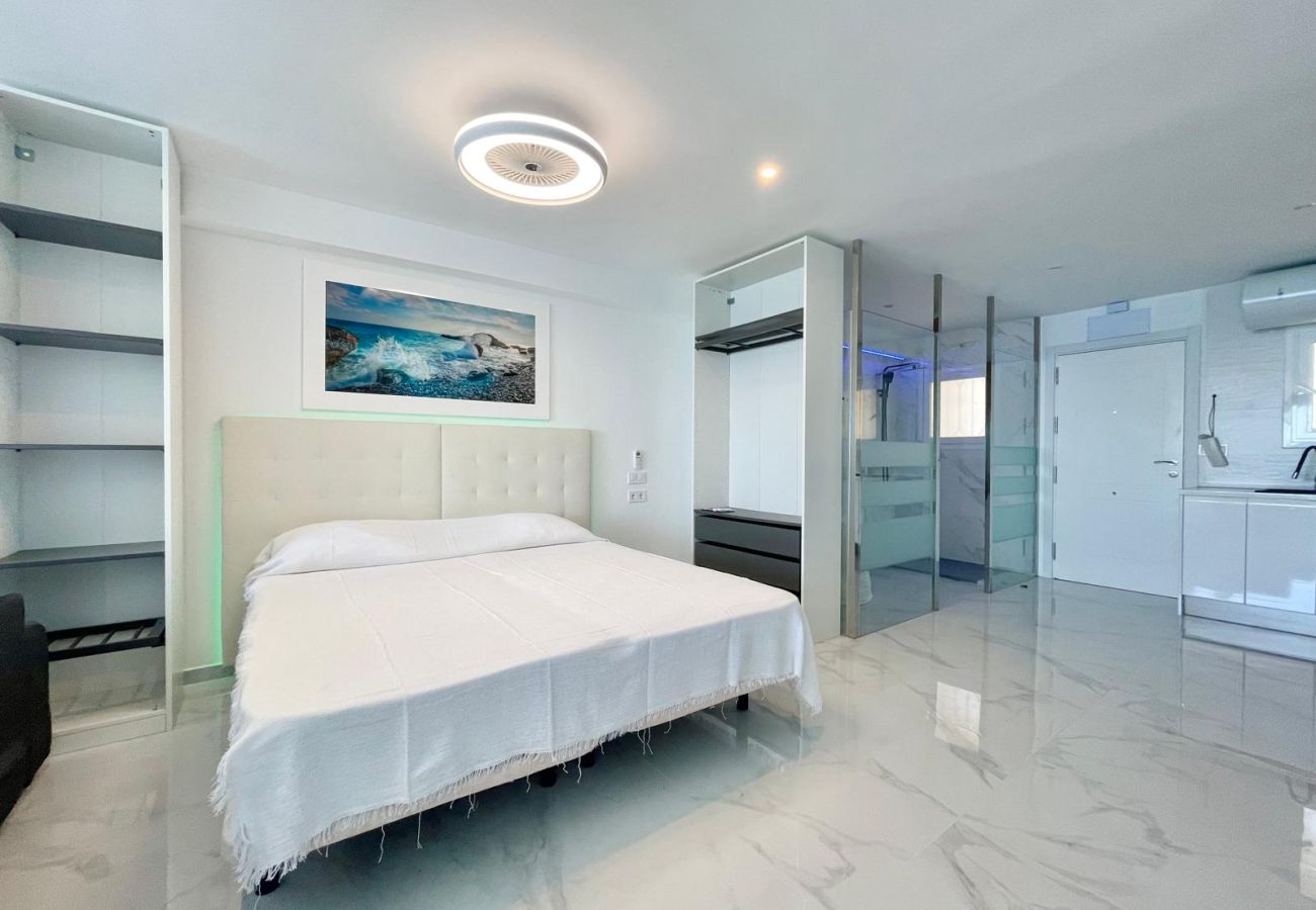 Studio in Benidorm - TORRE PRINCIPADO SEAFRONT STUDIO (N108)