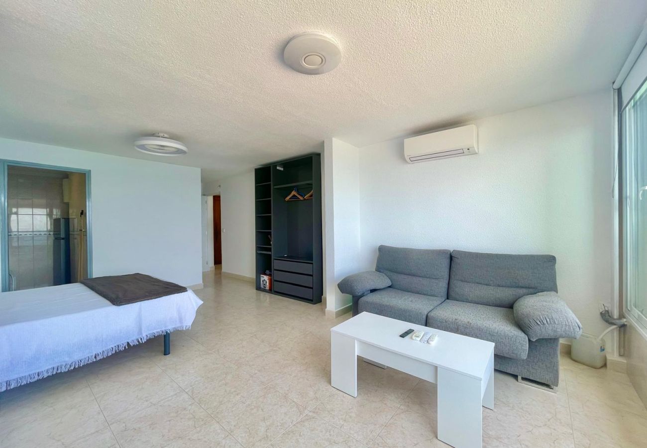 Studio in Benidorm - TORRE COBLANCA SEAFRONT STUDIO (A159)