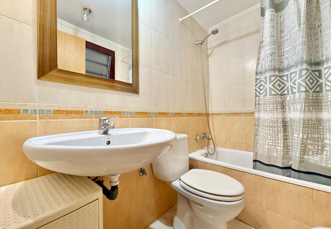Apartment in Benidorm - TORRE MAR HIGH LEVANTE VIEWS N004
