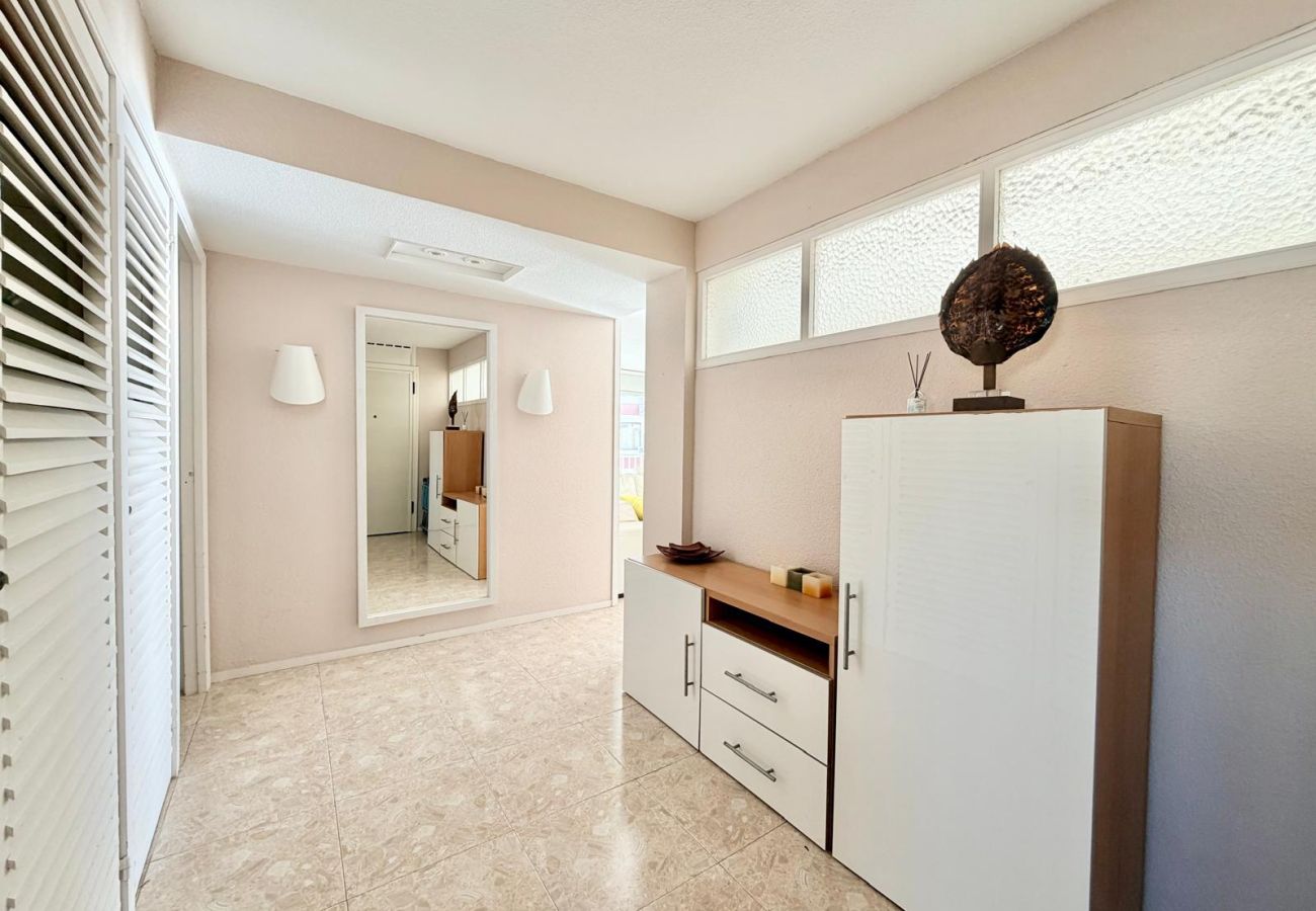 Apartment in Benidorm - YAGO LEVANTE SEAFRONT A126