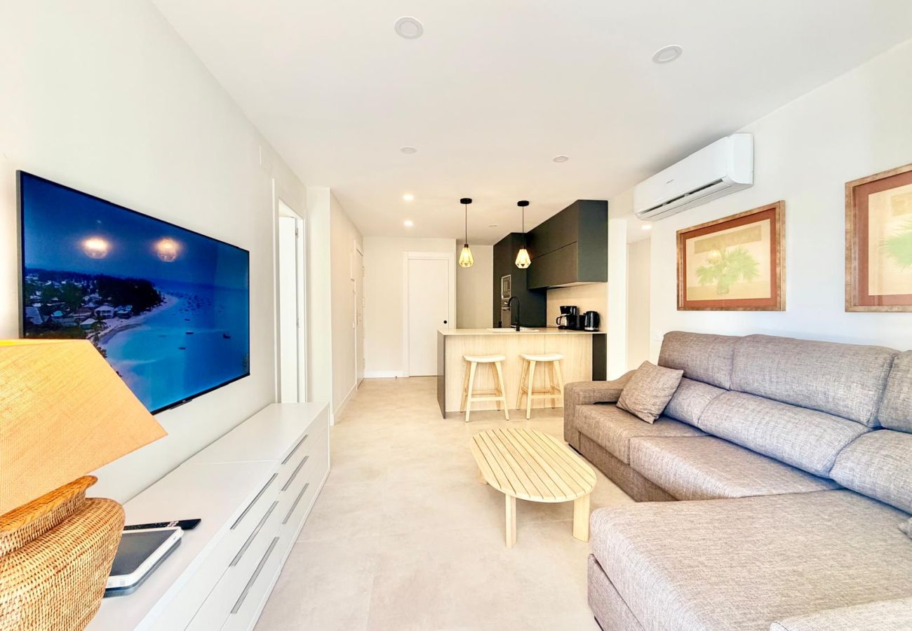 Apartment in Benidorm - TAMARINDOS LEVANTE BEACH (A122)