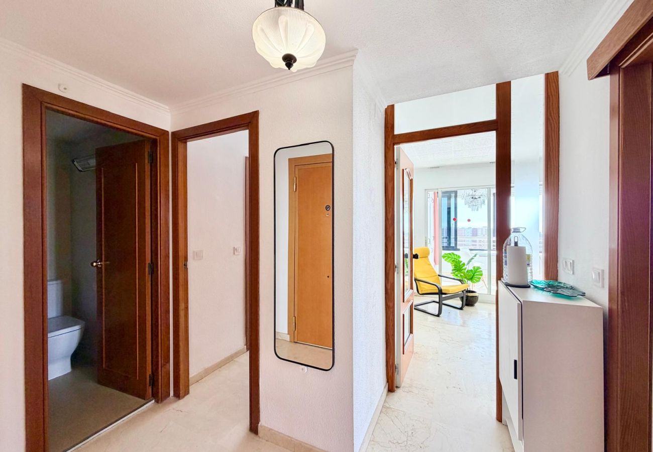 Apartment in Benidorm - PARQUE EUROPA LEVANTE R182