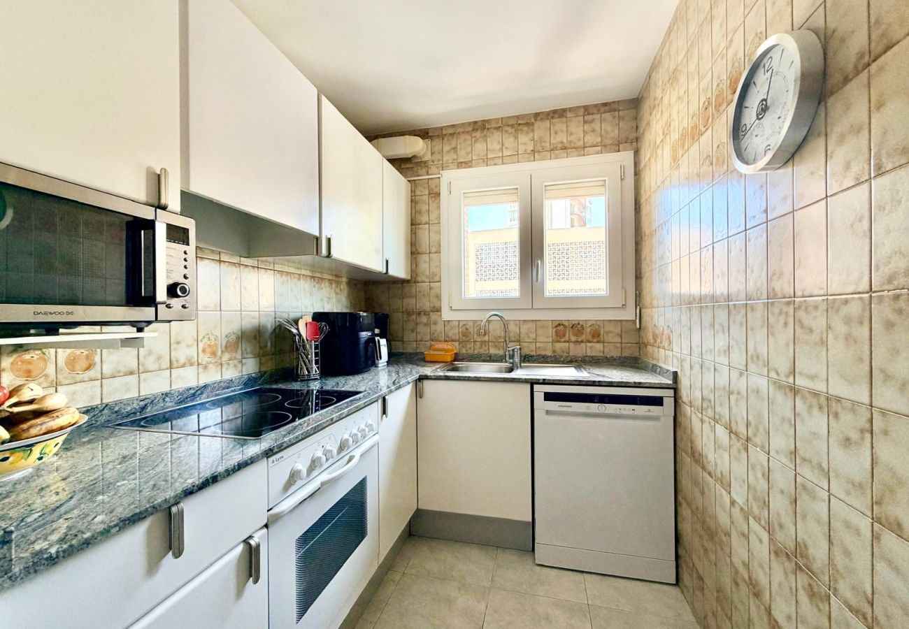 Apartment in Benidorm - LAS ROCAS DIAMOND LEVANTE R183