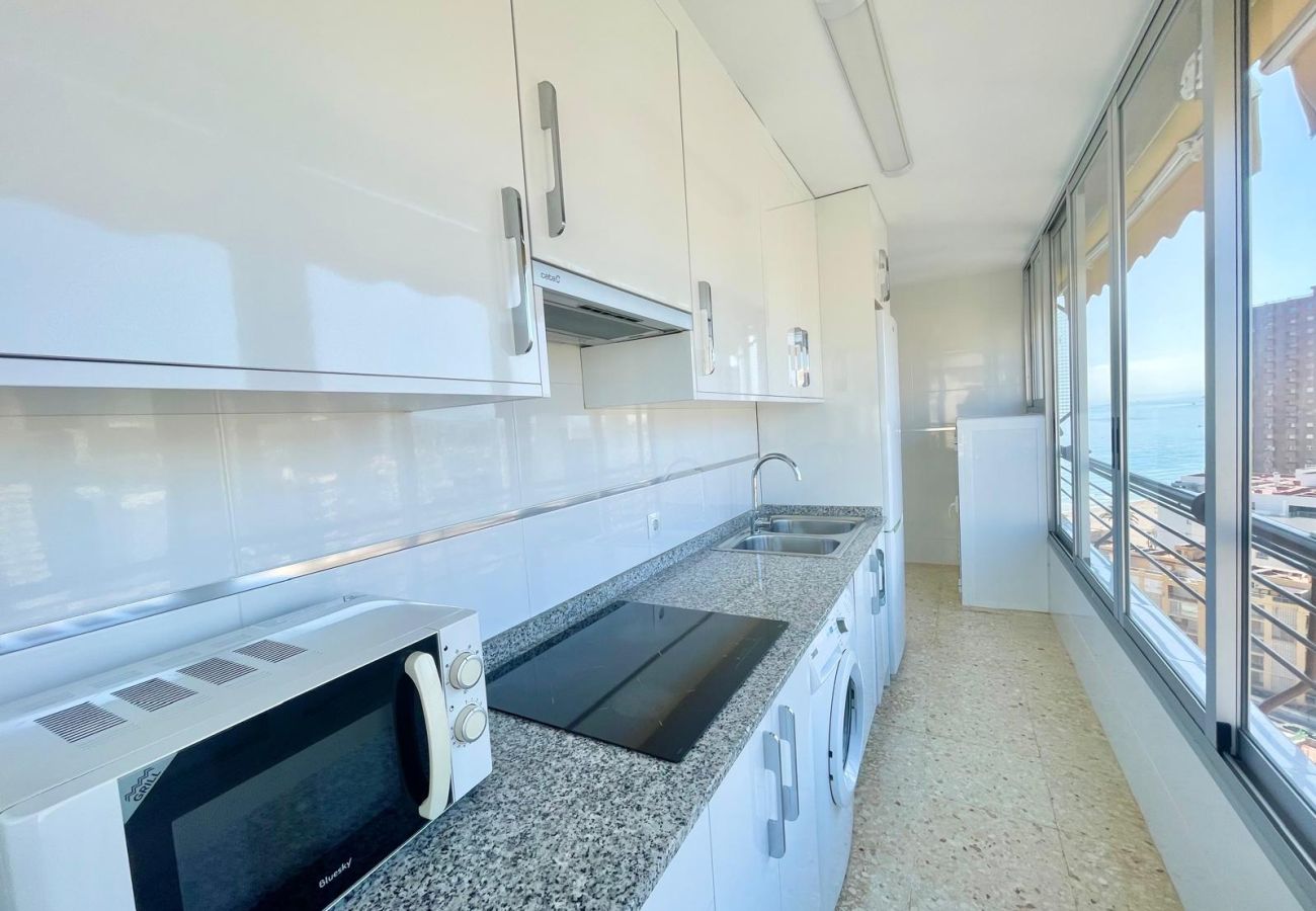 Apartment in Benidorm - TORRE VALENCIA CITY VIEWS R045 R047