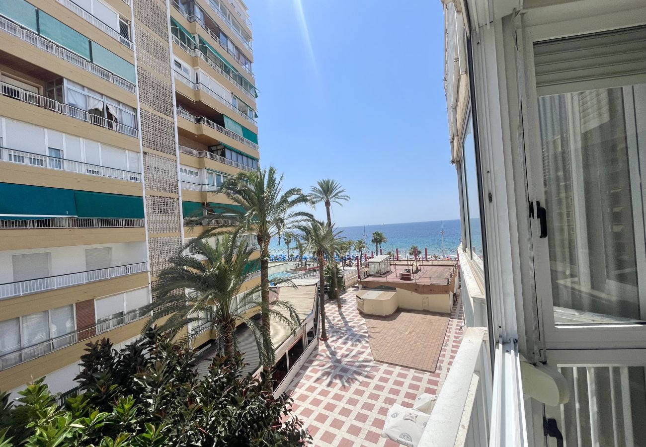 Apartment in Benidorm - GAVINA APARTMENT SEA VIEWS R127