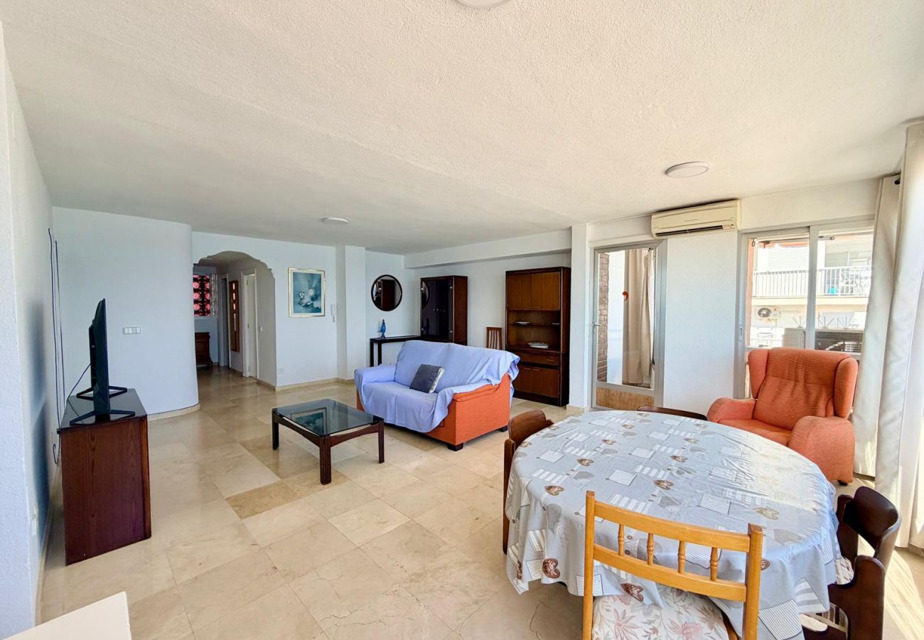 Apartment in Benidorm - CAROLINA 2 BEDROOM AMAZING VIEWS R186