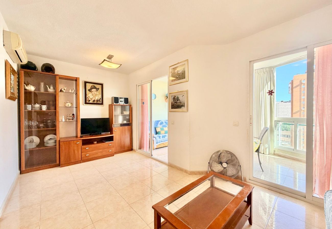 Apartment in Benidorm - PLAYA AZUL LEVANTE BEACH R188