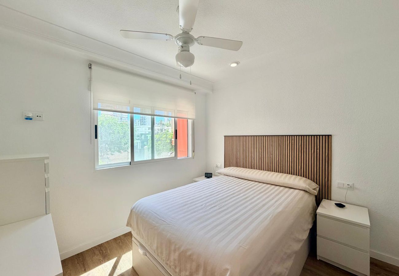Apartment in Benidorm - NEW TOWN LEVANTE BEACH APARTMENT (R192)