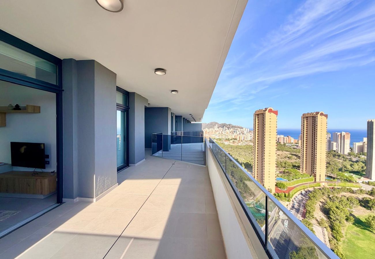 Apartment in Benidorm - EAGLE TOWER AMAZING VIEWS (R195)