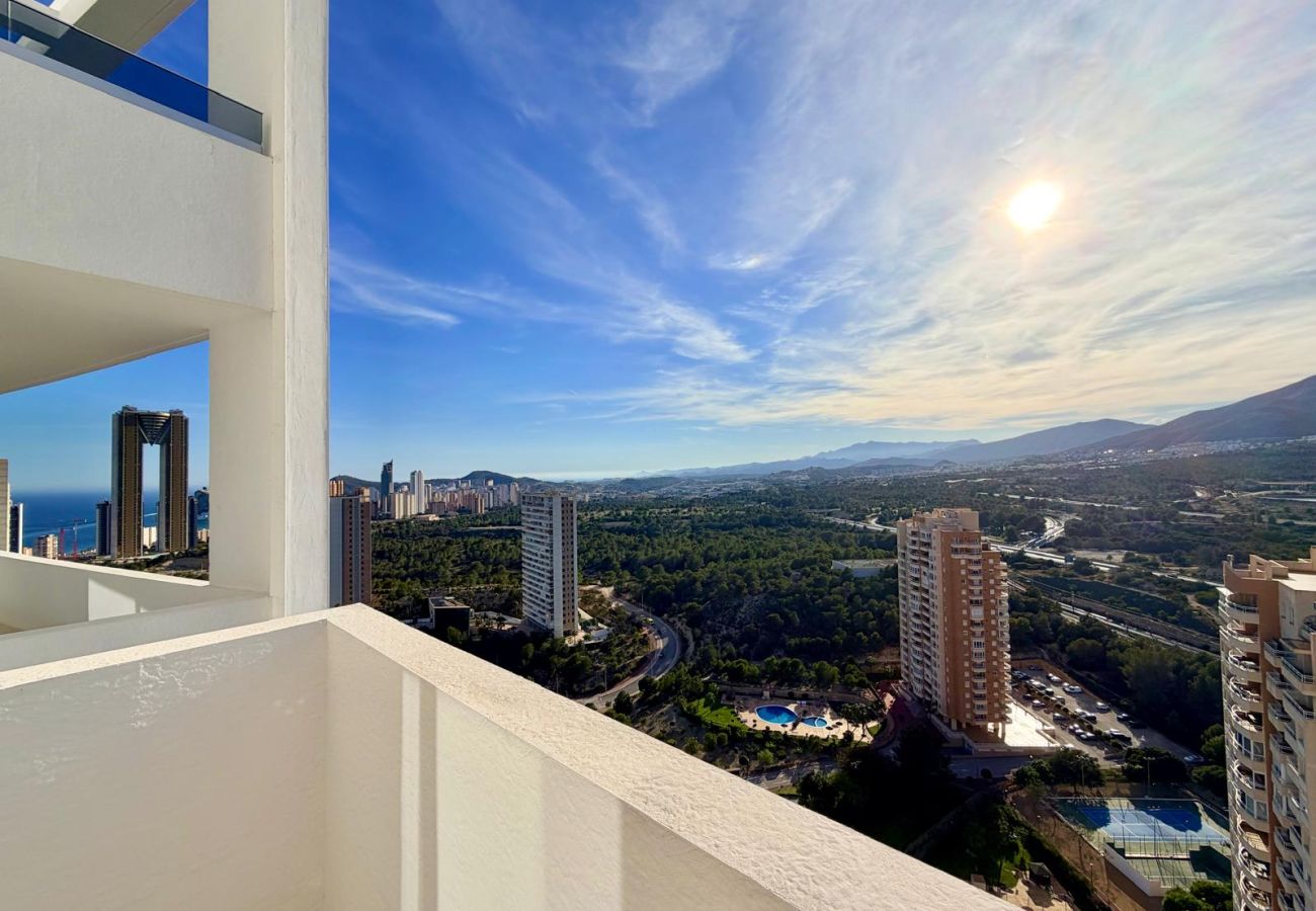 Apartment in Benidorm - EAGLE TOWER AMAZING VIEWS (R195)