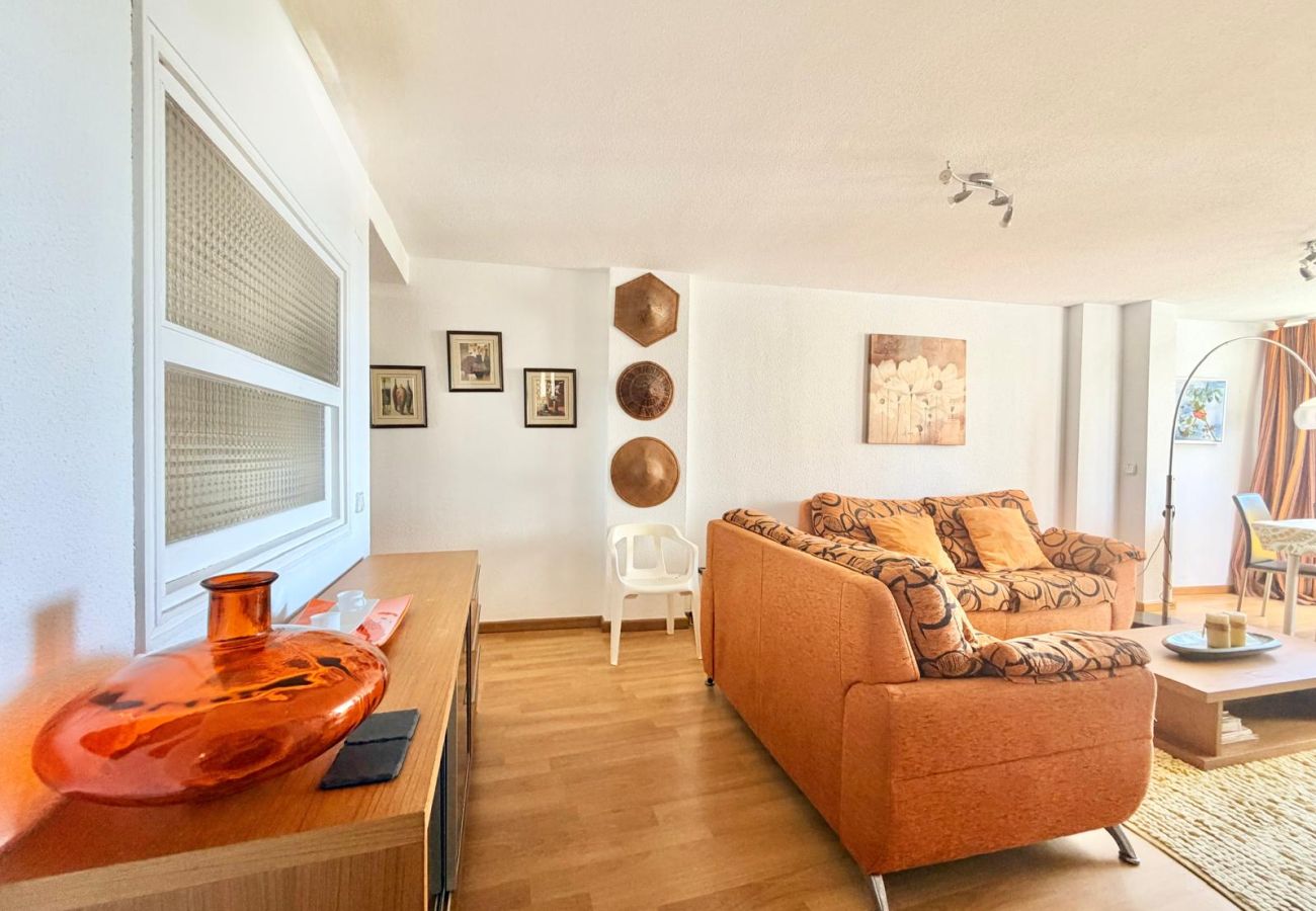 Apartment in Benidorm - LA OCA APARTMENT LEVANTE BEACH (R197)