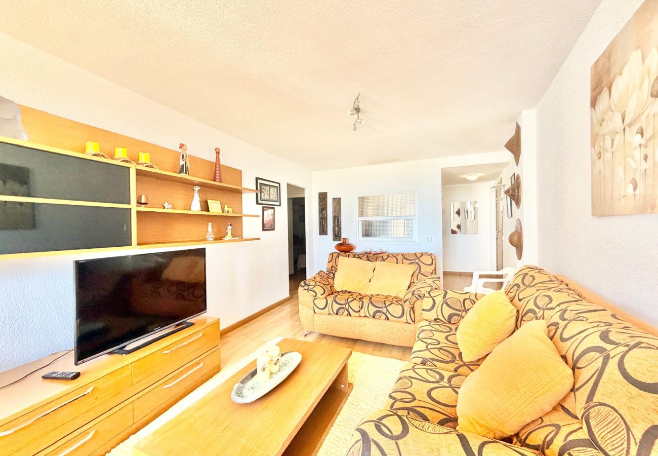 Apartment in Benidorm - LA OCA APARTMENT LEVANTE BEACH (R197)
