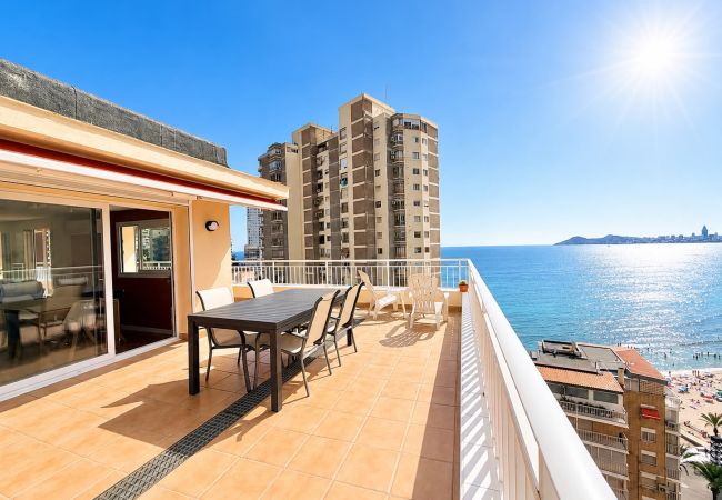  in Benidorm - PENTHOUSE STUNNING VIEWS LEVANTE BEACH (A017)