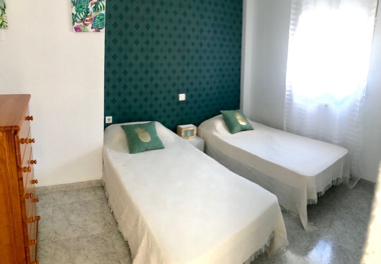 Appartement à Benidorm - APARTMENT IN NEW TOWN R005