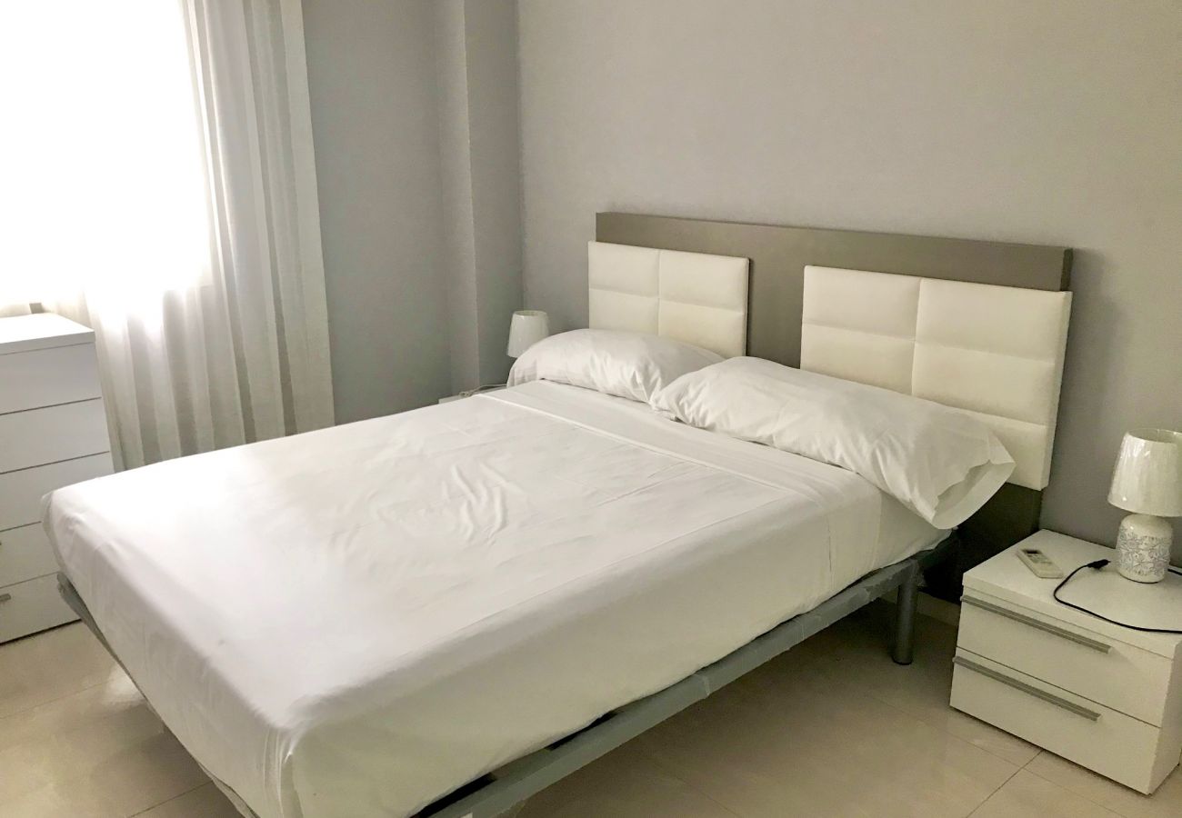 Appartement à Benidorm - LEVANTE SEAFRONT BEACH BLUELINE R003