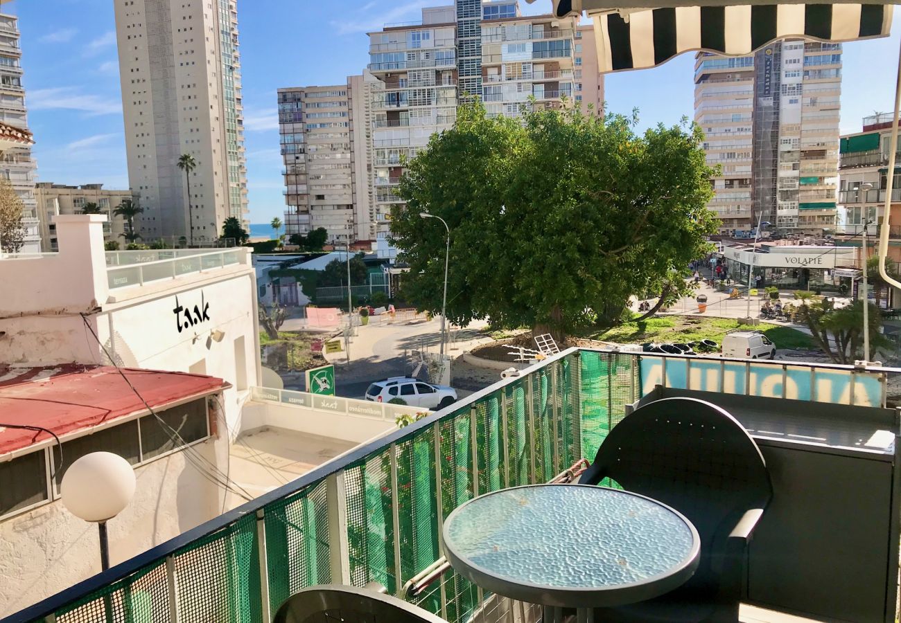 Appartement à Benidorm - RECENTLY REFURBISHED CENTER APARTMENT R017