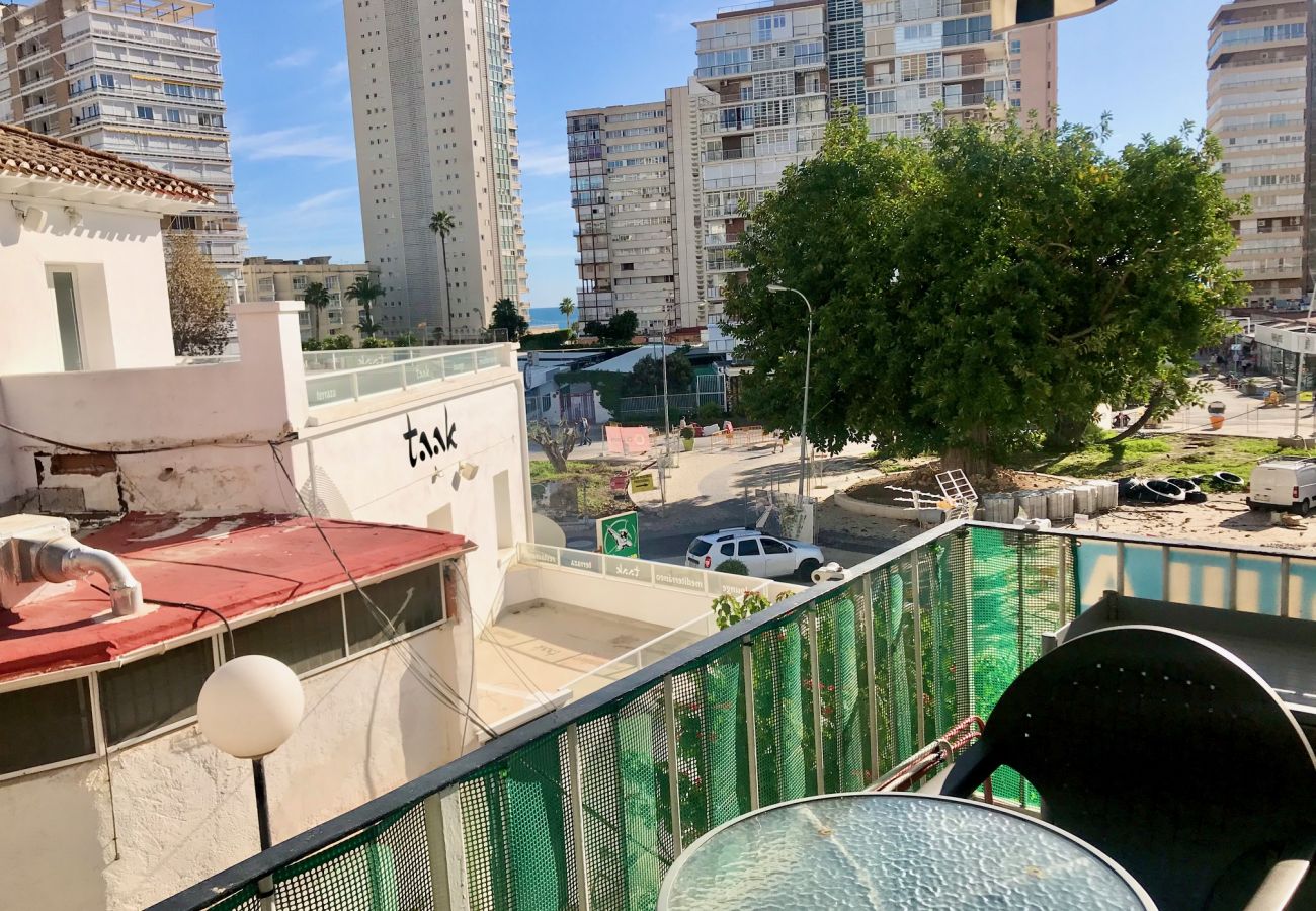 Appartement à Benidorm - RECENTLY REFURBISHED CENTER APARTMENT R017