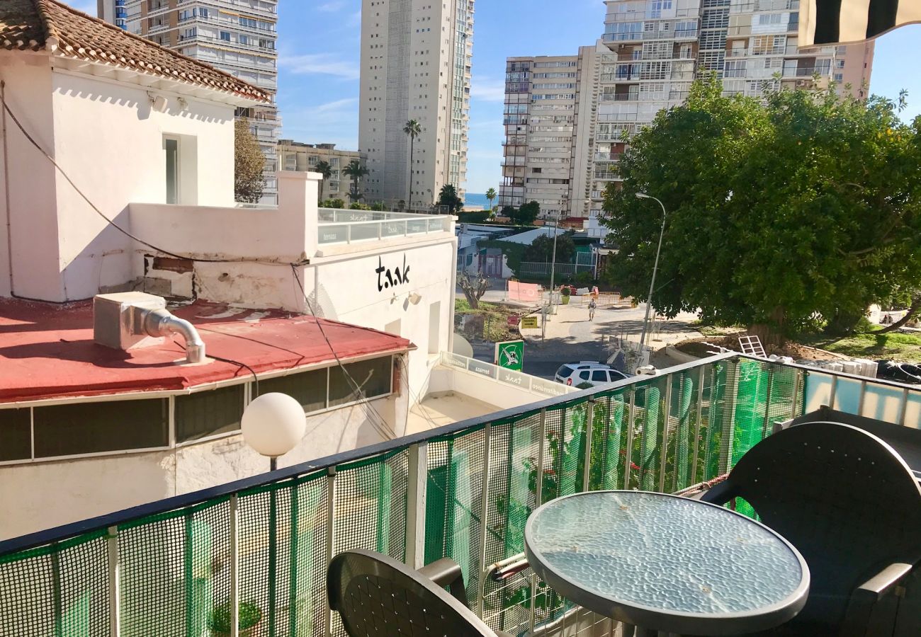 Appartement à Benidorm - RECENTLY REFURBISHED CENTER APARTMENT R017