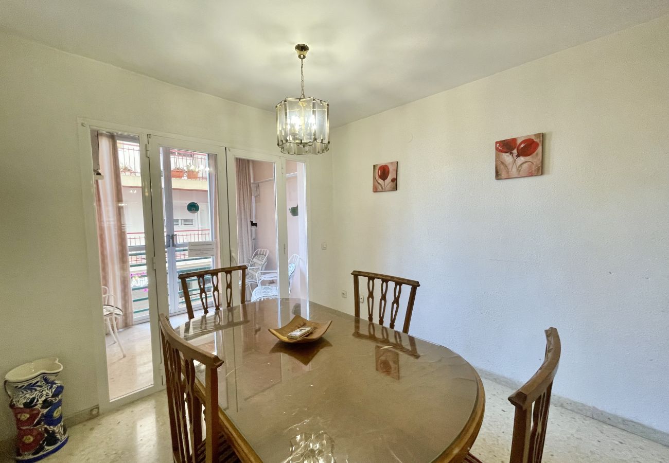 Appartement à Benidorm - BIG APARTMENT IN THE OLD TOWN R061