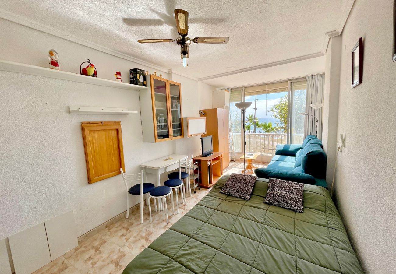 Studio à Benidorm - ESTUDIO PONIENTE SEAFRONT R094