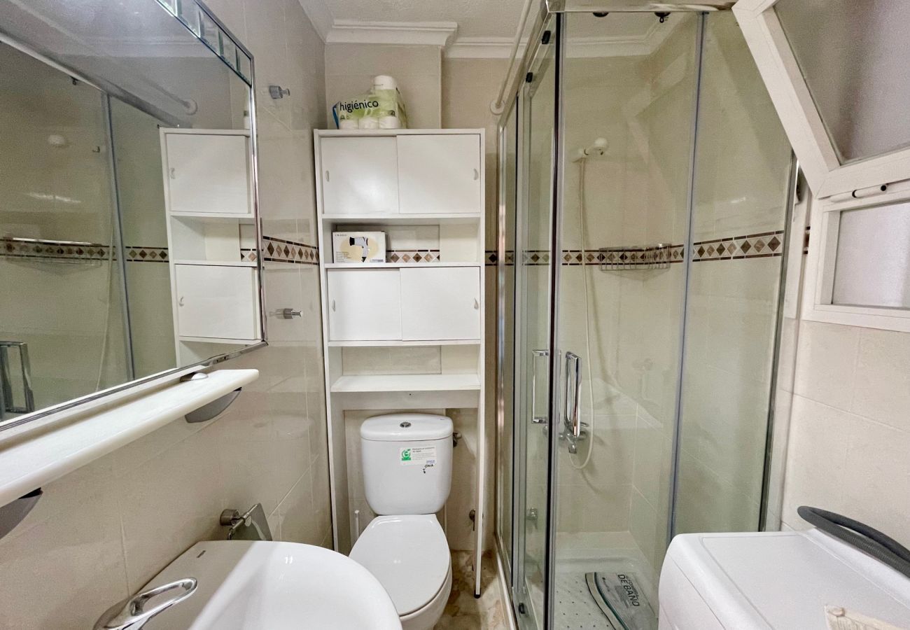 Studio à Benidorm - ESTUDIO PONIENTE SEAFRONT R094