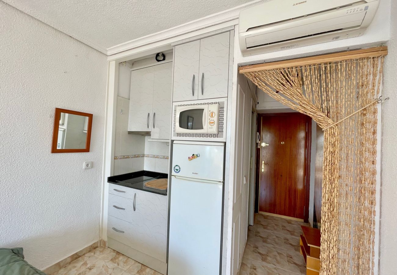 Studio à Benidorm - ESTUDIO PONIENTE SEAFRONT R094