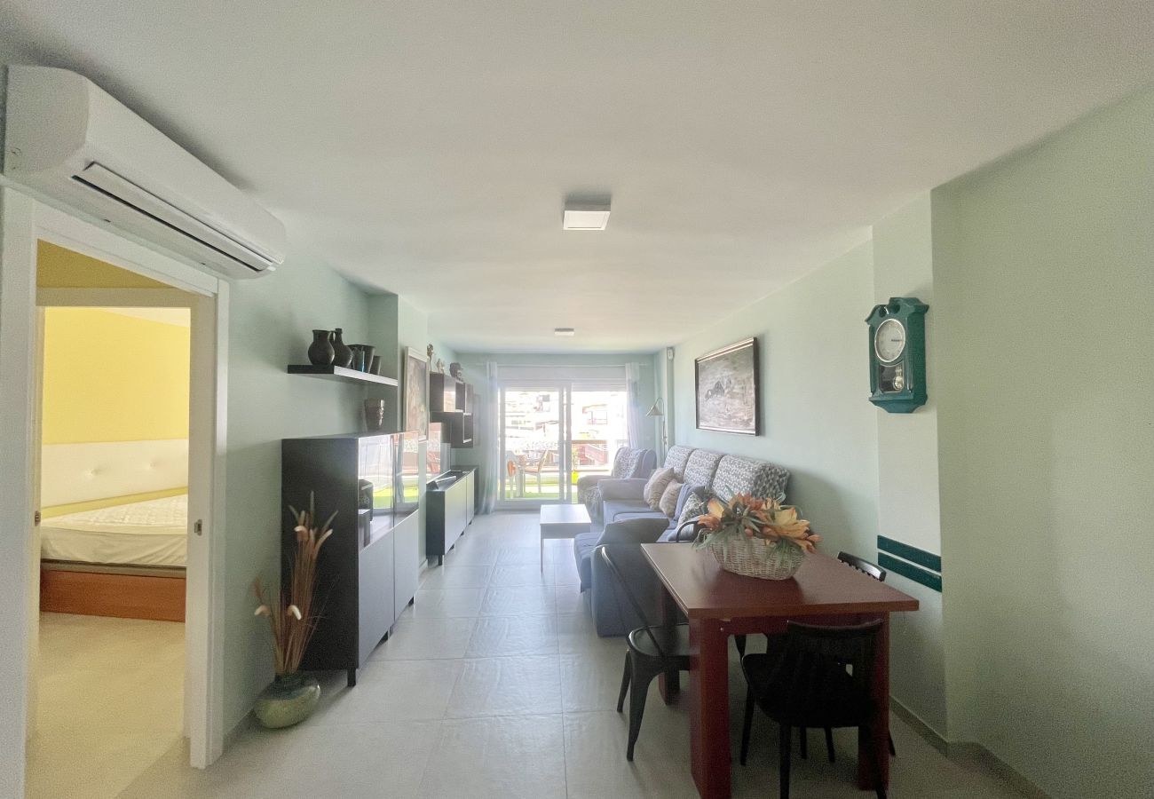 Appartement à Benidorm - BEAUTIFUL SEAFRONT APARTMENT R122