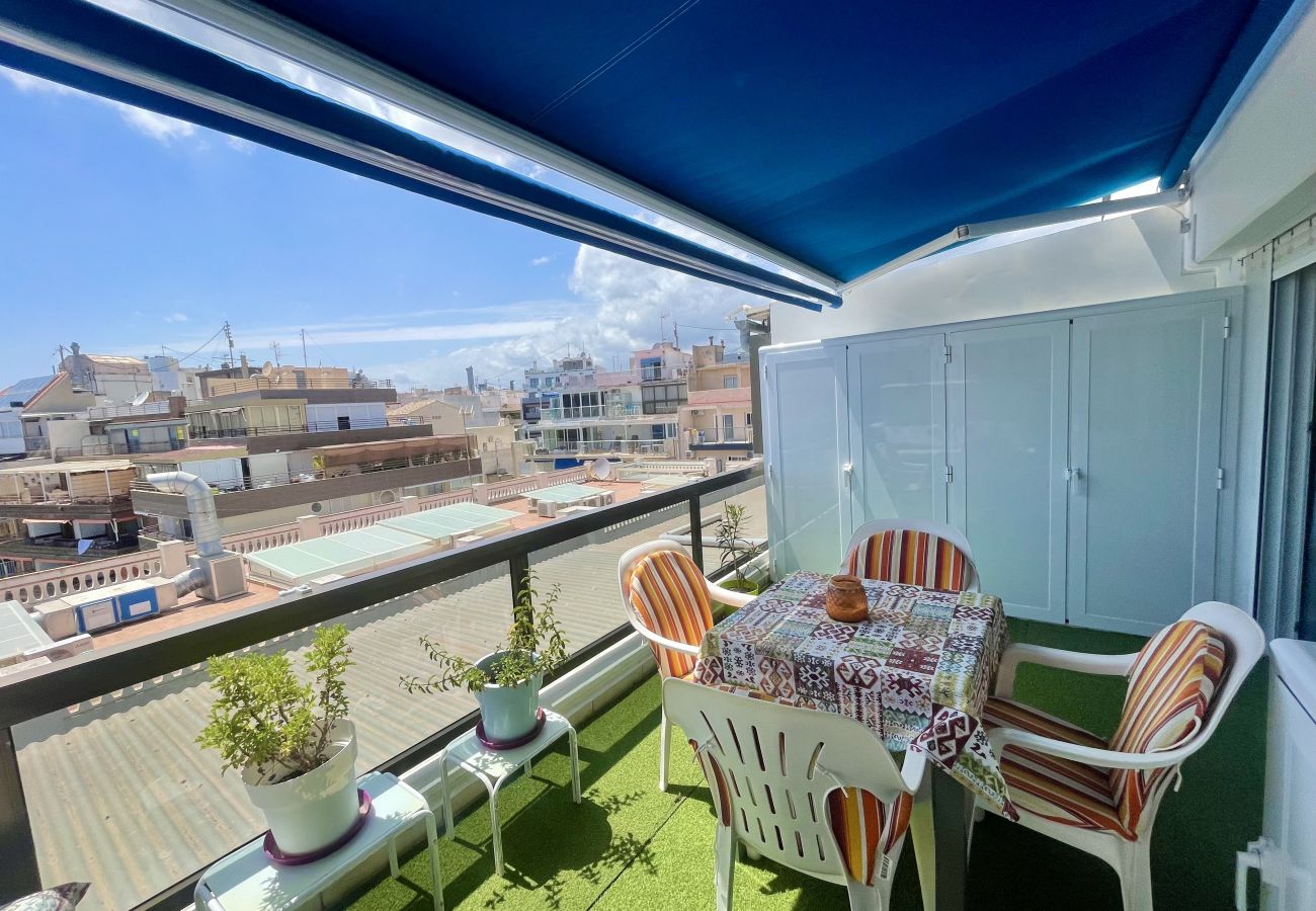 Appartement à Benidorm - BEAUTIFUL SEAFRONT APARTMENT R122