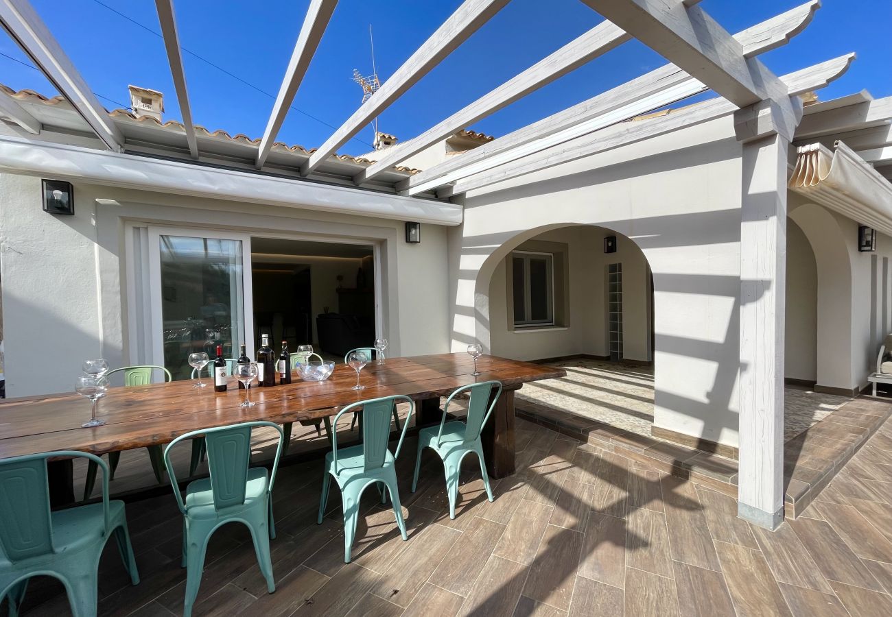 Villa à Alfaz del Pí - ALBIR & RELAX HOLIDAY VILLA R147