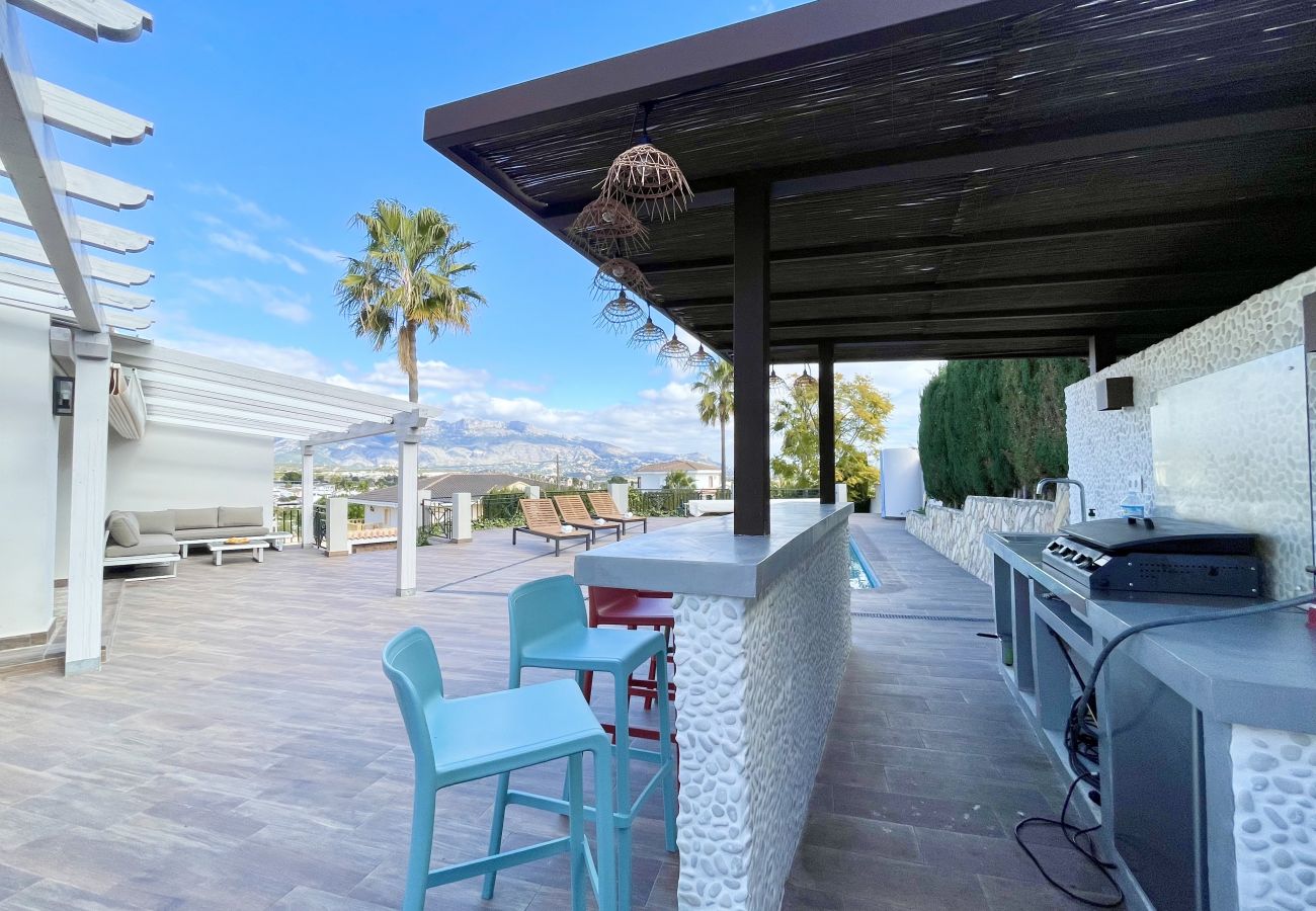 Villa à Alfaz del Pí - ALBIR & RELAX HOLIDAY VILLA R147