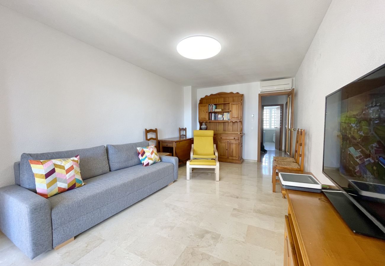 Appartement à Benidorm - PRINCIPADO WIFI, AIRCO, POOL AND GARDEN N031