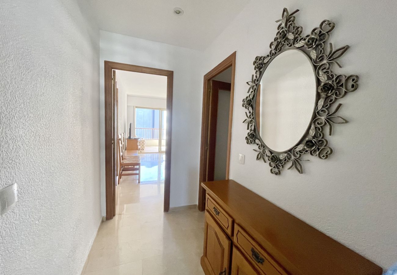 Appartement à Benidorm - PRINCIPADO WIFI, AIRCO, POOL AND GARDEN N031