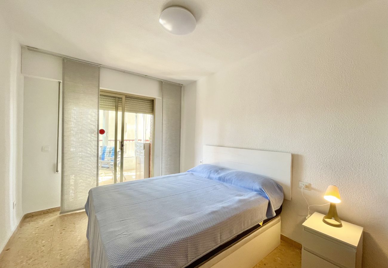 Appartement à Benidorm - PRINCIPADO WIFI, AIRCO, POOL AND GARDEN N031