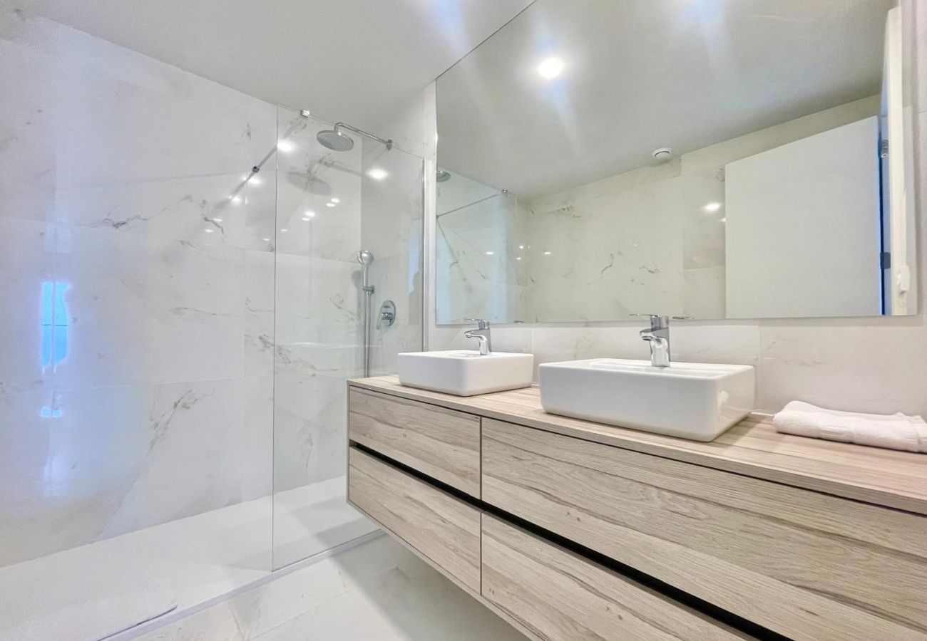 Appartement à Benidorm - BENIDORM BEACH URBANISATION PONIENTE BENIDORM (N153)
