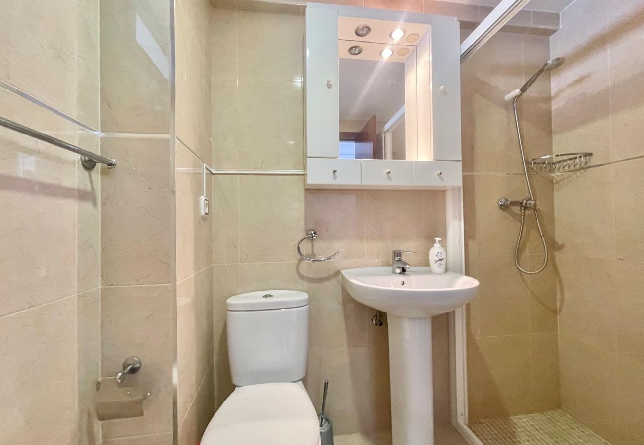 Appartement à Benidorm - GEMELOS 1 BENIDORM SEAFRONT LEVANTE (A065)