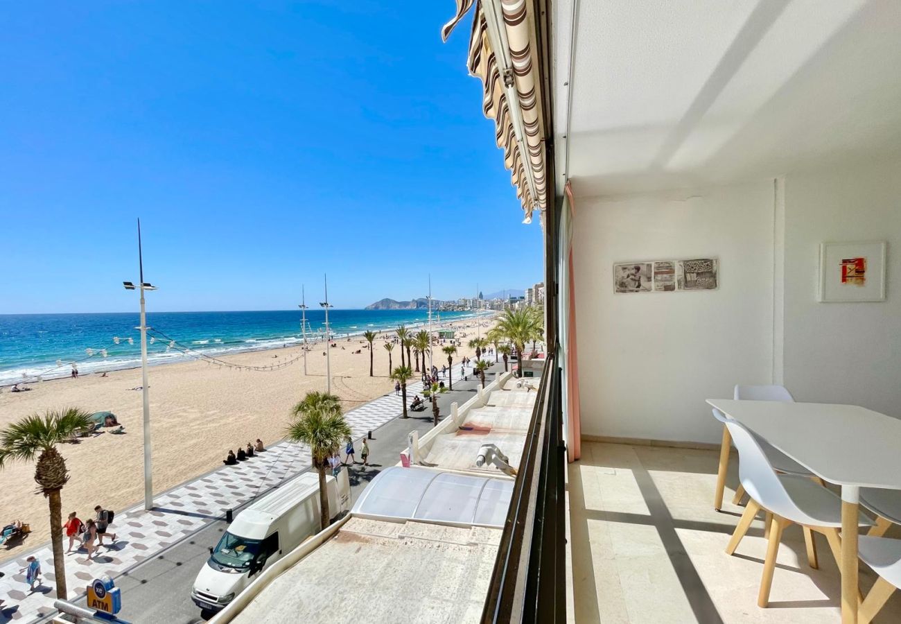 Appartement à Benidorm - GEMELOS 1 BENIDORM SEAFRONT LEVANTE (A065)